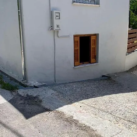 Aristos Casa de Férias *