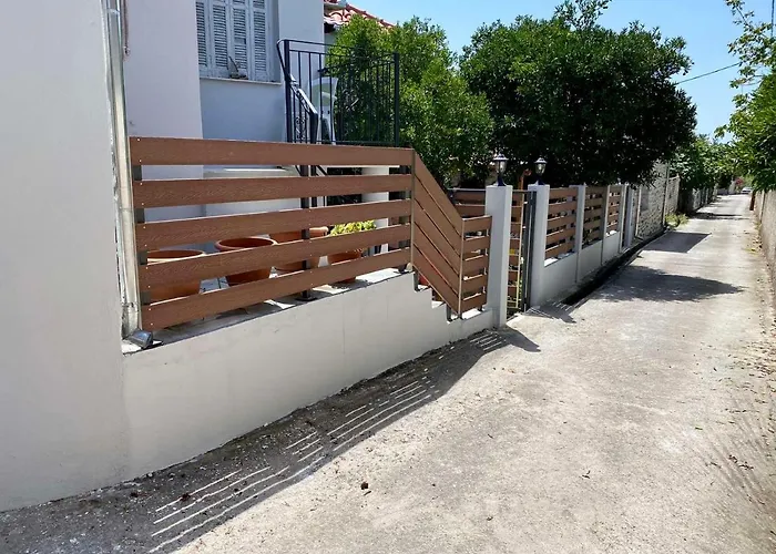 Aristos Κάτω Λεχώνια